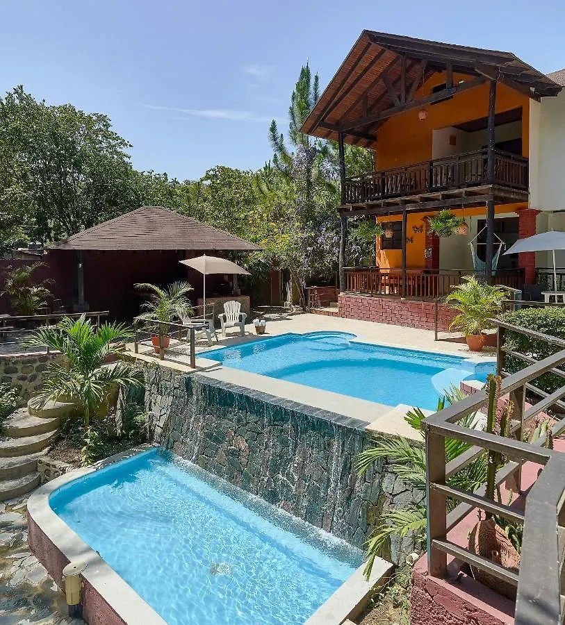 Villa Bayacanes en la carretera La Vega Jarabacoa