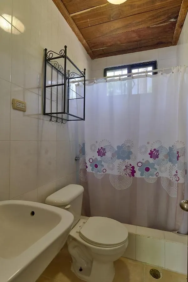 Villa Bayacanes en la carretera La Vega Jarabacoa
